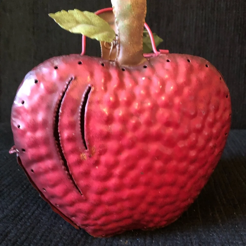 8065 Metal Apple Tea Light Candle holder Hangs Or Table/Desktop Grandma Cottage
